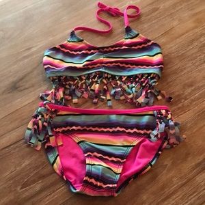 5 for $20🦋Never worn fringy M two piece